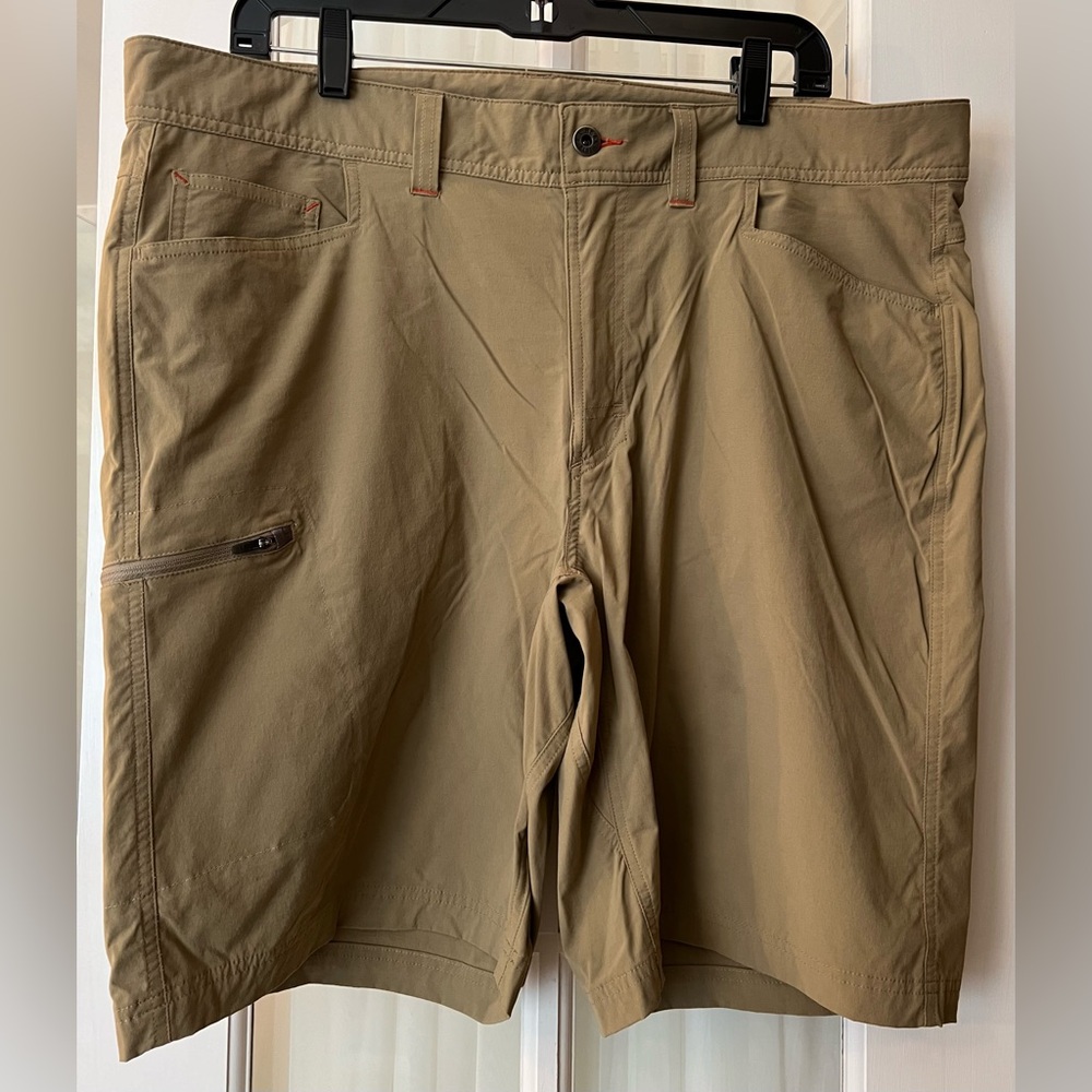 LL Bean Shorts Mens Size 38 Beige Khaki Performance Nylon Outdoor Safari 504179